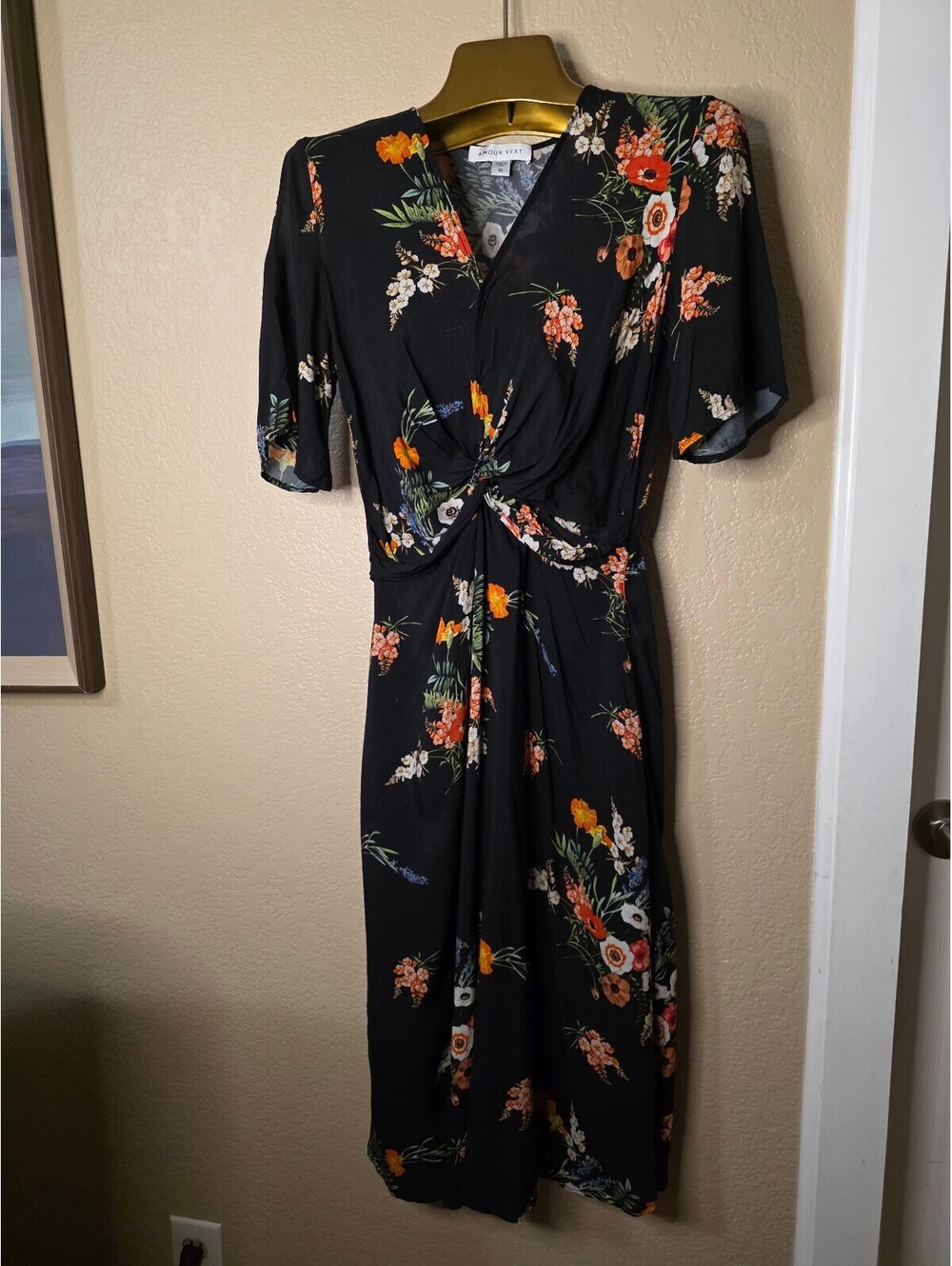Amour Vert Joselle Ecovero Black Floral Midi Dress with Twist Front Detail XS